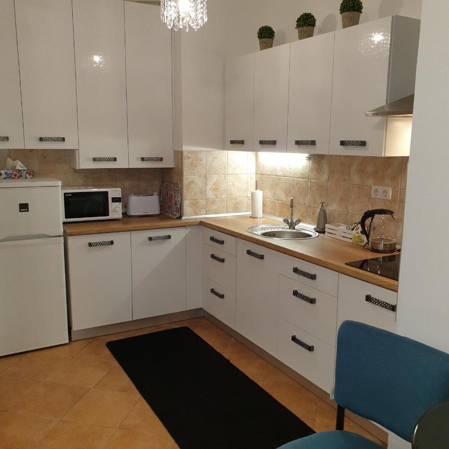 Paradise Apartman Miskolc Exterior foto